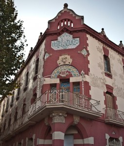 Fachada del hotel Suìs, Sabadell